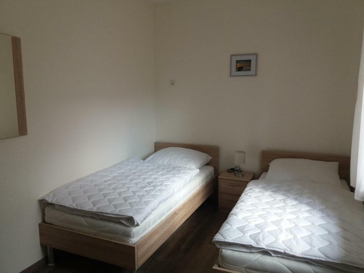 Stoerti 11 Villa Gnies Kültér fotó